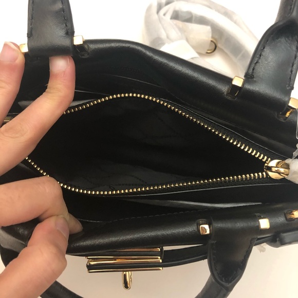 SOLD Micheal Micheal Kors Tatiana Leather Satchel - Picture 4 of 8